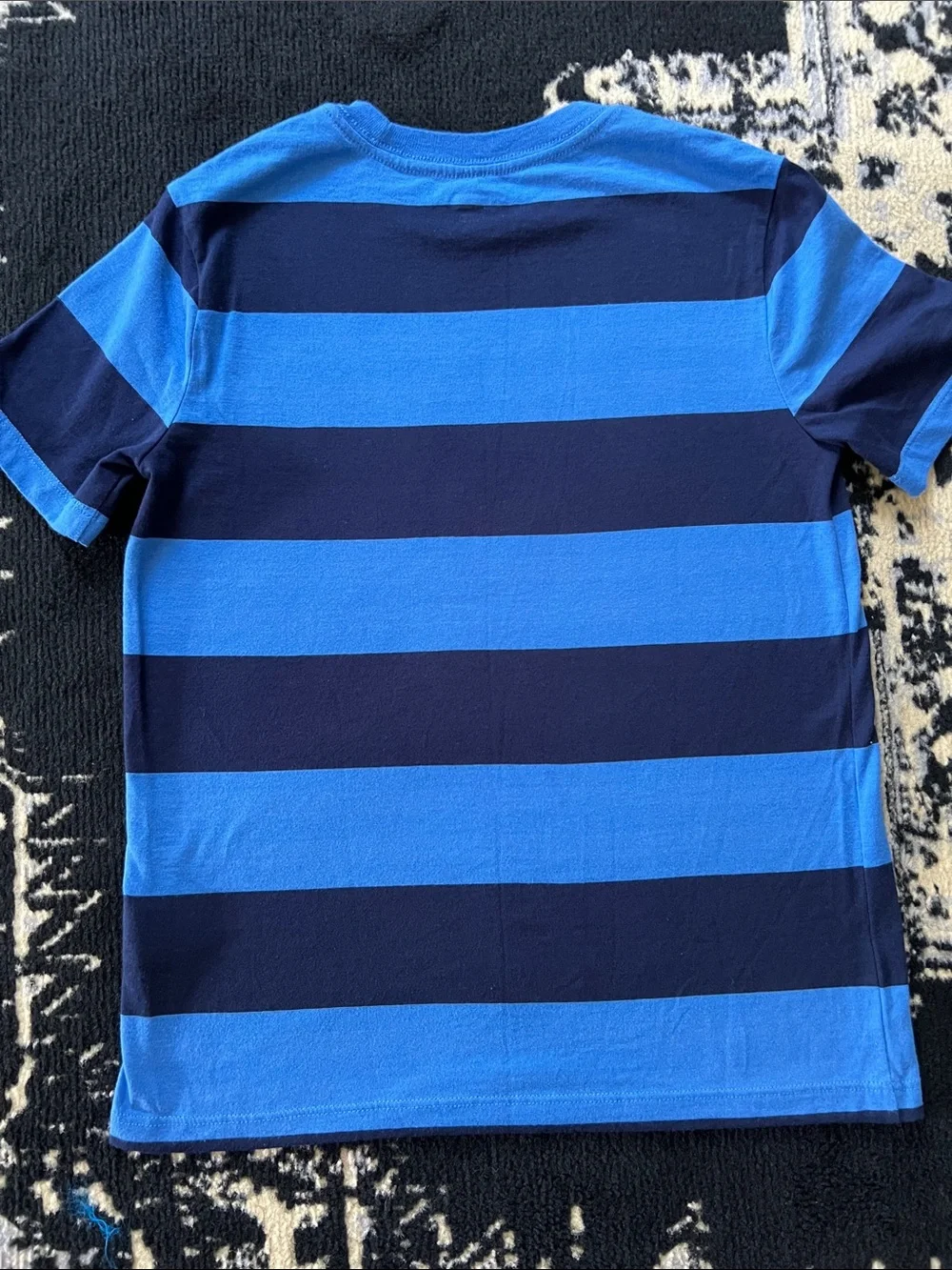 Boys Old Navy tees